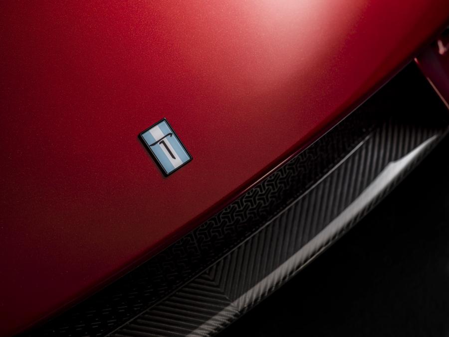 Детали экстерьера De Tomaso P72 2019 года  (фото 23 из 35)